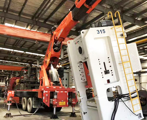 旌德县附近随车吊出租，轻松解决运输难题