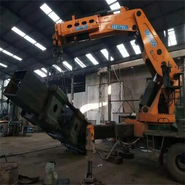 旌德县130吨折臂吊车出租吊机租赁附近电话