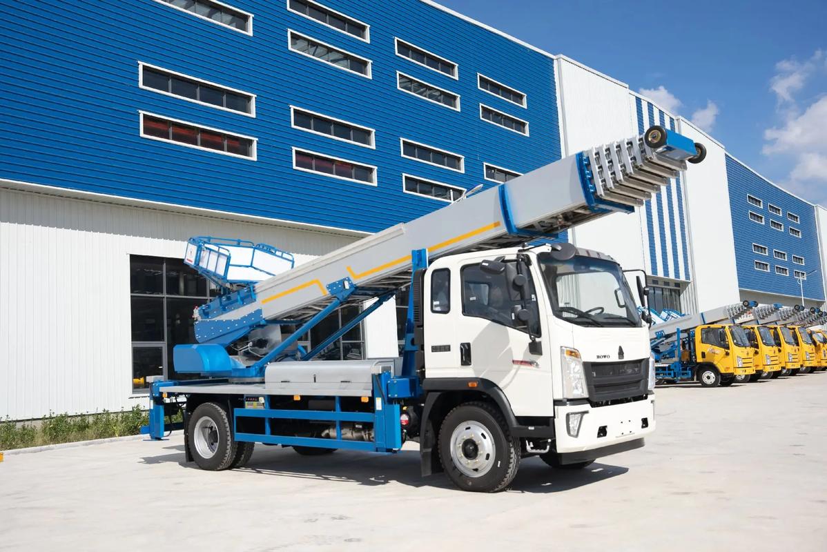 旌德县出租云梯车高空作业车 建筑垃圾搬运